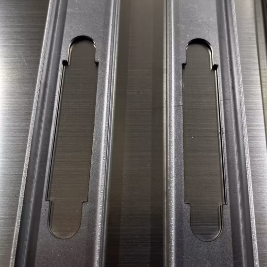 관례 OEM CNC 선반 기계로 가공 판금 스테인리스 알루미늄 전기 부속